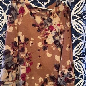 Pretty tunic with pockets